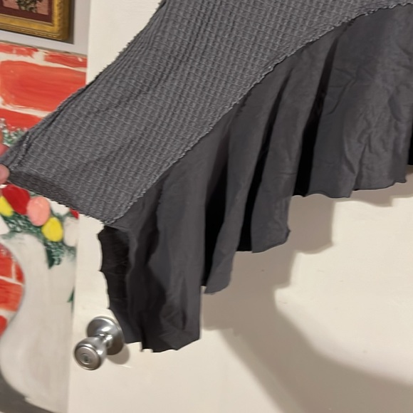 We the Free gray asymmetrical top - Picture 5 of 13